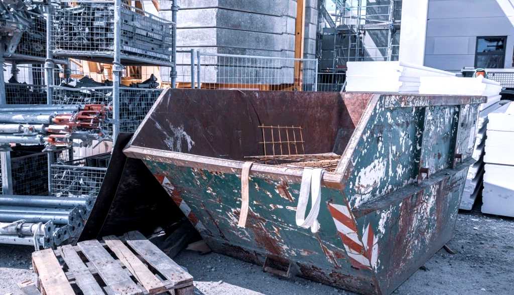 Cheap Skip Hire Services in Higher Folds